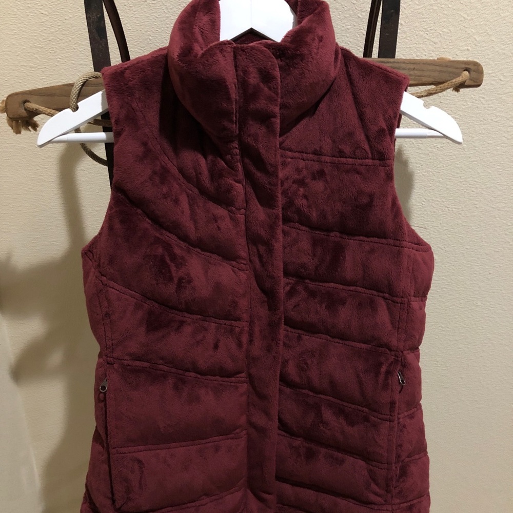 Athleta Insulated Vest
